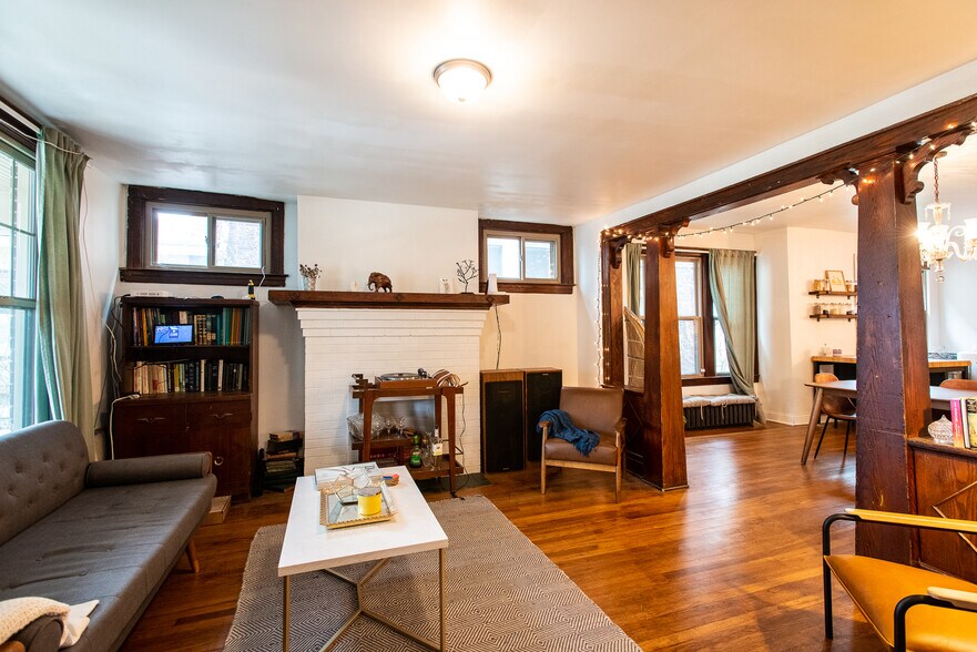 Building Photo - 4511 Iroquois Ave