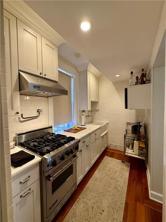 Building Photo - 367 Benefit St