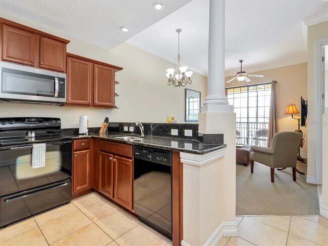 Building Photo - 13941 Clubhouse Dr
