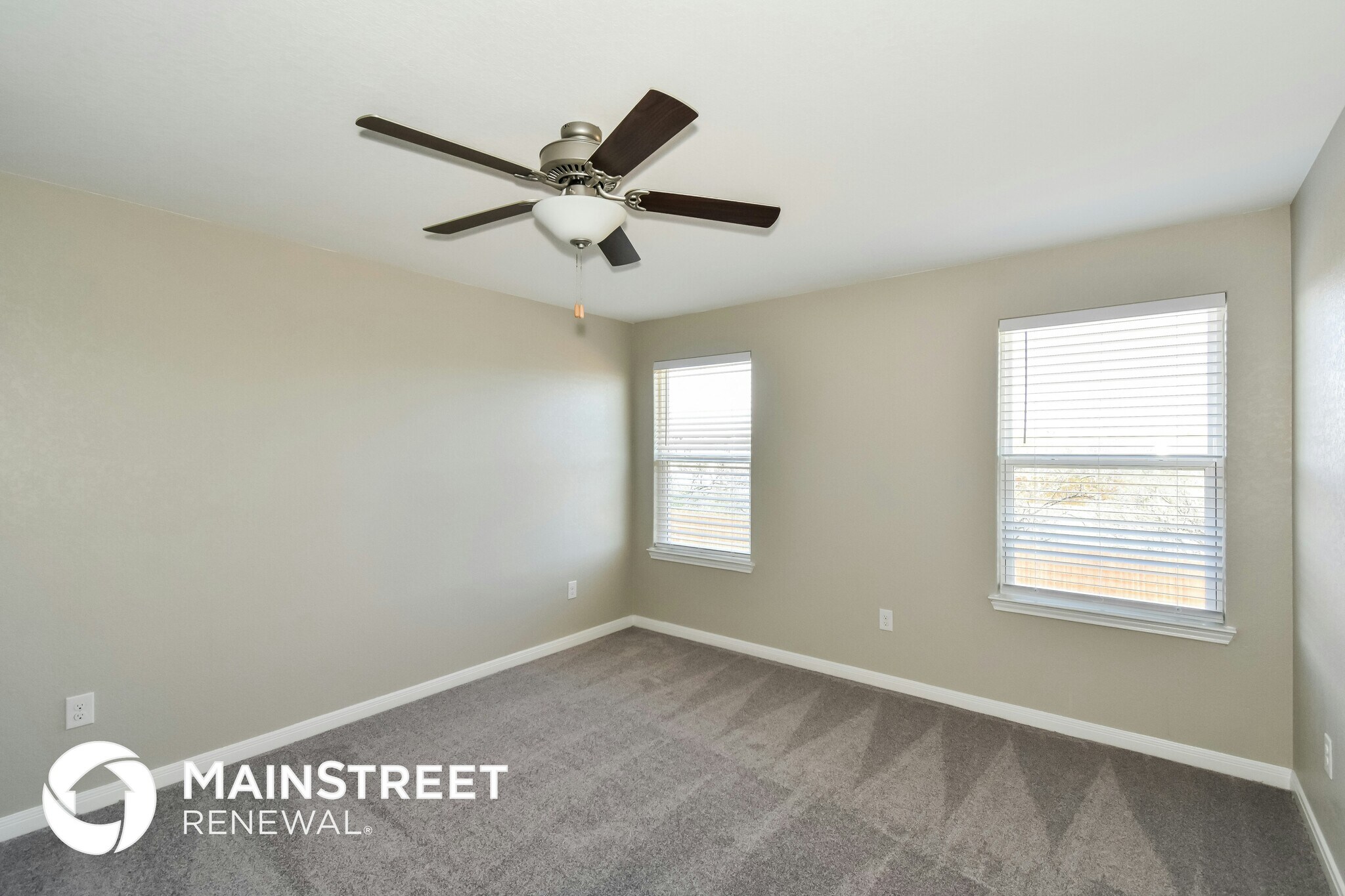 Building Photo - 3223 Begonia Bend