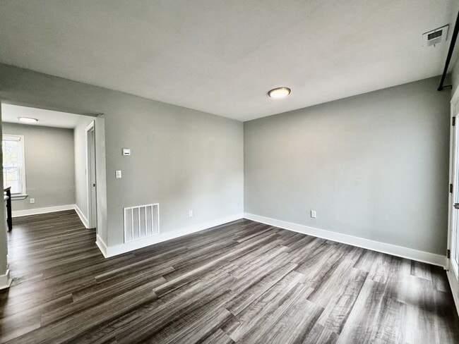 Building Photo - Updated & Ready For You On 12-05-25! A Pet...