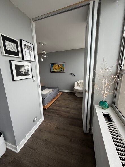 Building Photo - 655 W Irving Park Rd