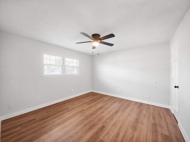 Building Photo - 11703 Hendon Ln