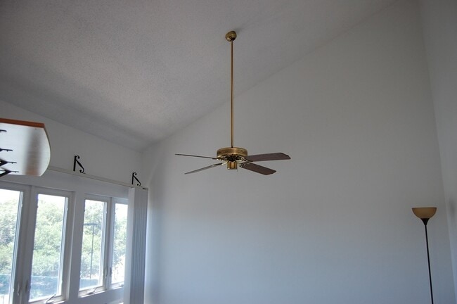 Building Photo - 1100 Possum Trot Rd
