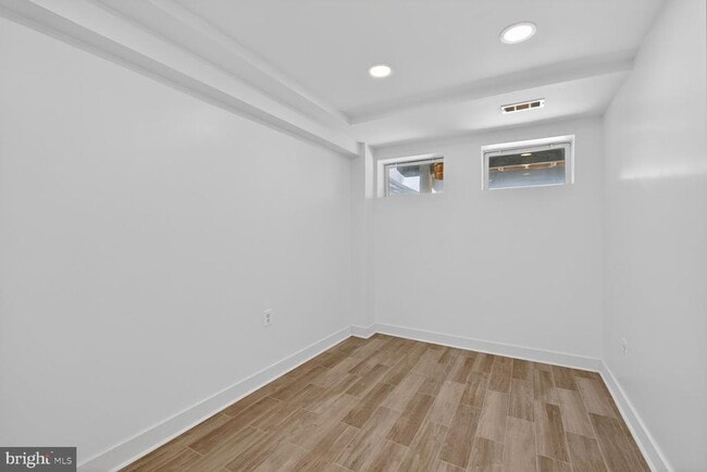 Building Photo - 2218 16th St NE