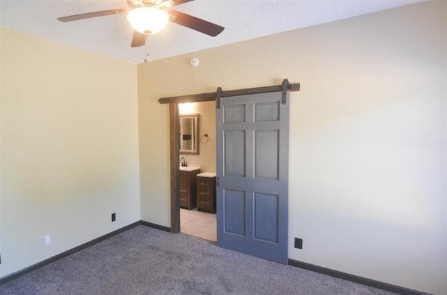 Building Photo - 16402 Malden Dr