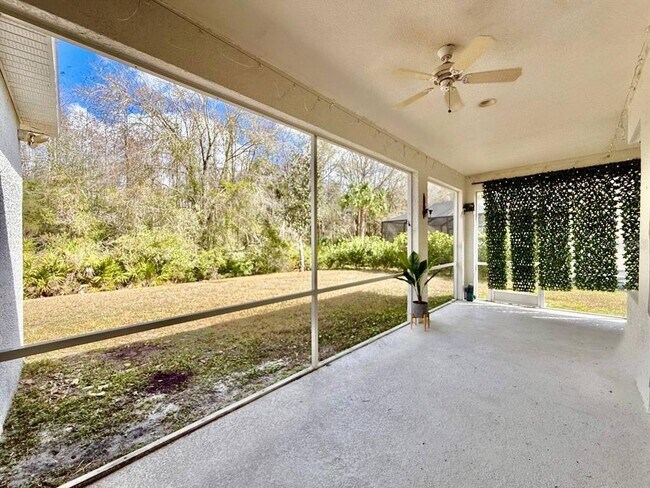 Building Photo - 10226 Evergreen Hill Dr