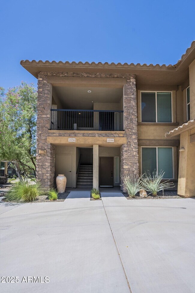 Building Photo - 2425 W Bronco Butte Trl