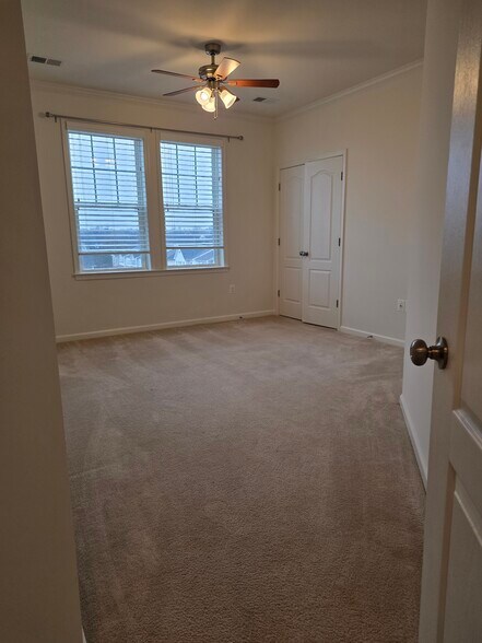 2nd Room - 24660 Woolly Mammoth Ter