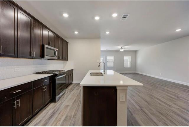 Building Photo - 1110 Mahogany Dr