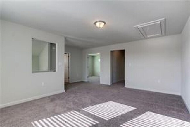 Building Photo - 15009 Ryman Rd