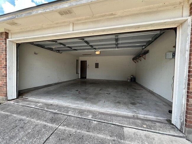 Building Photo - 209 Katy B Ln