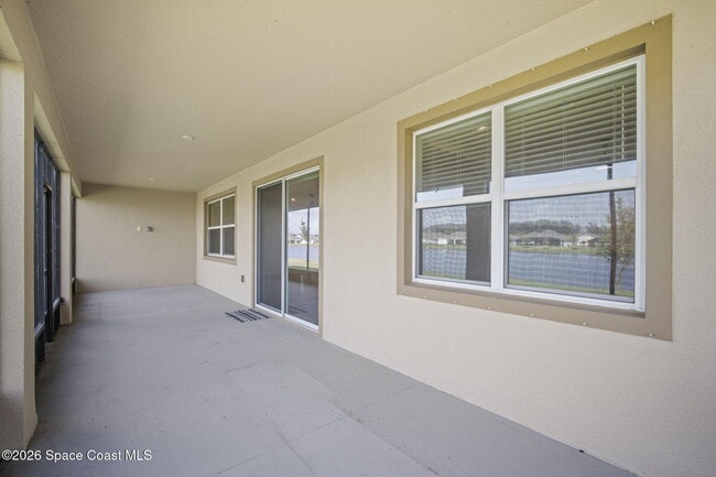 Building Photo - 6185 Moonrise Dr