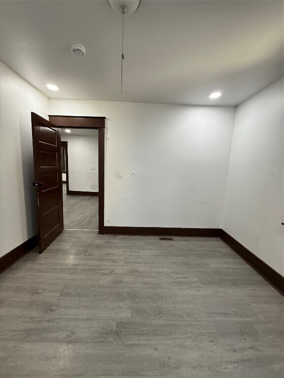 Building Photo - 1005 Pine St