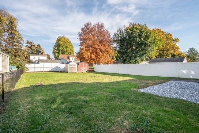 Building Photo - The Westgate Ranch