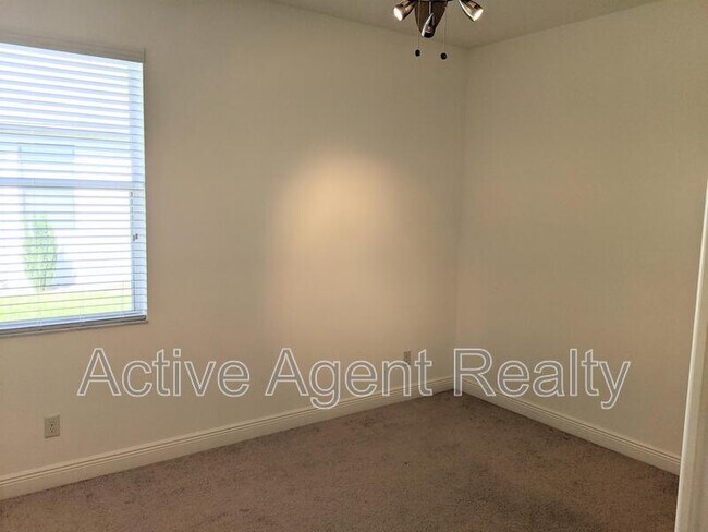 Building Photo - 1882 W Angelica Loop