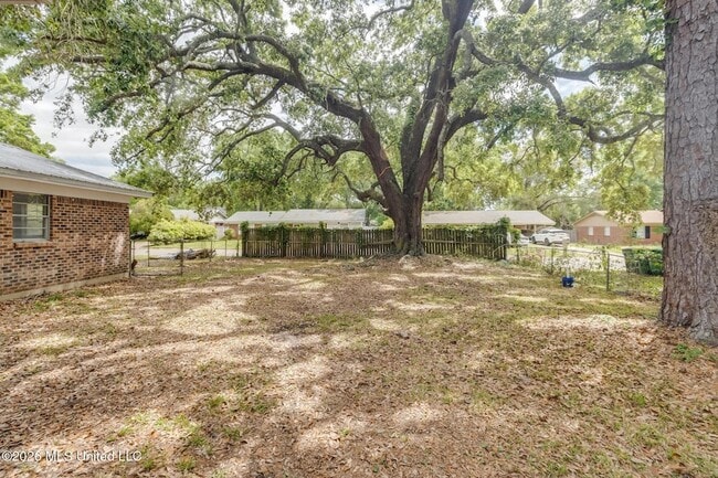 Building Photo - 16201 Cervantes Ct