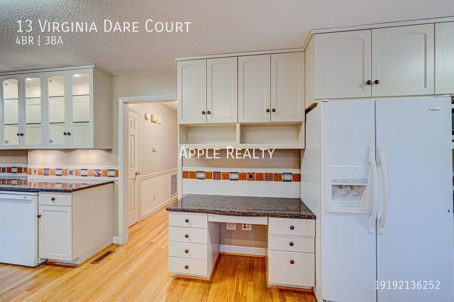 Building Photo - 13 Virginia Dare Ct