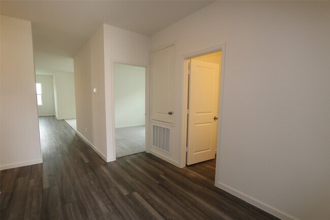 Building Photo - 3977 Fringe Tree Ln