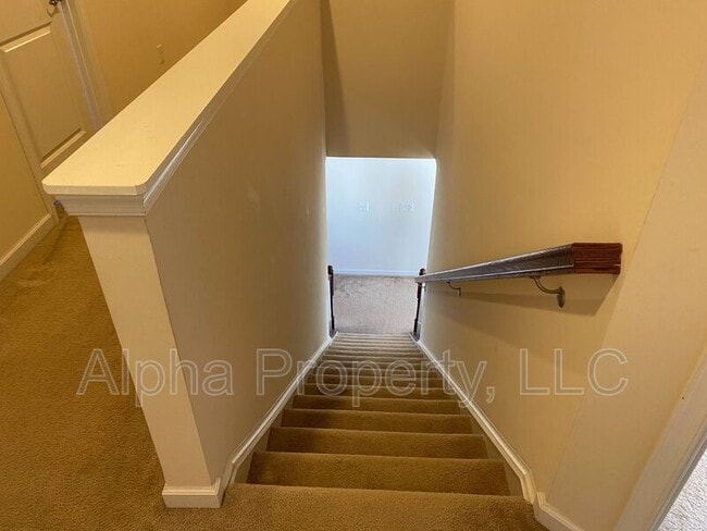 Building Photo - 308 Corday Ln