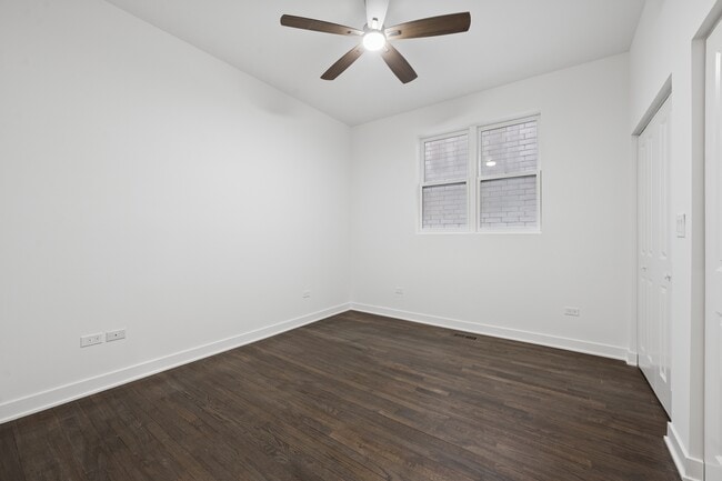 Building Photo - 1952 W Ohio St