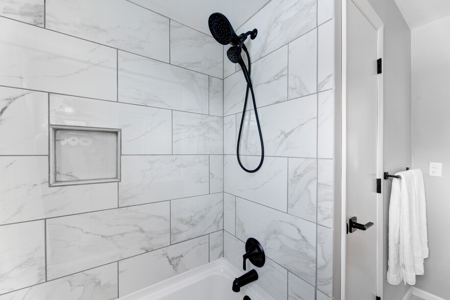 Building Photo - 834 Oregon St