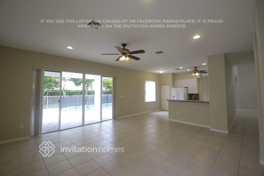 Building Photo - 2048 SW 176th Terrace