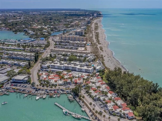 Building Photo - 1585 Tarpon Center Dr