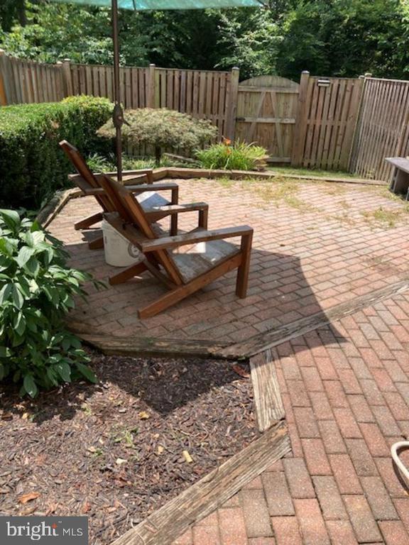 Building Photo - 8946 Waldren Way
