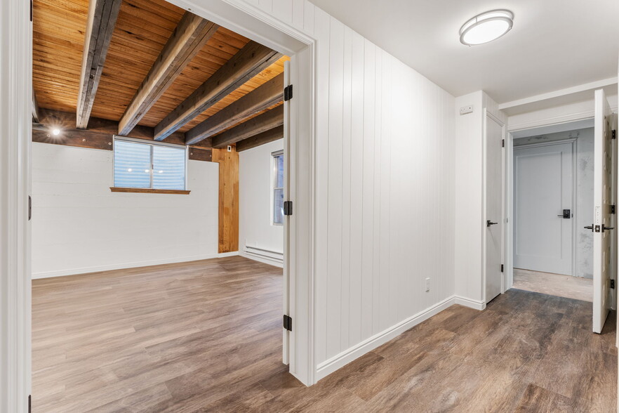 Building Photo - 1016 E 900 S