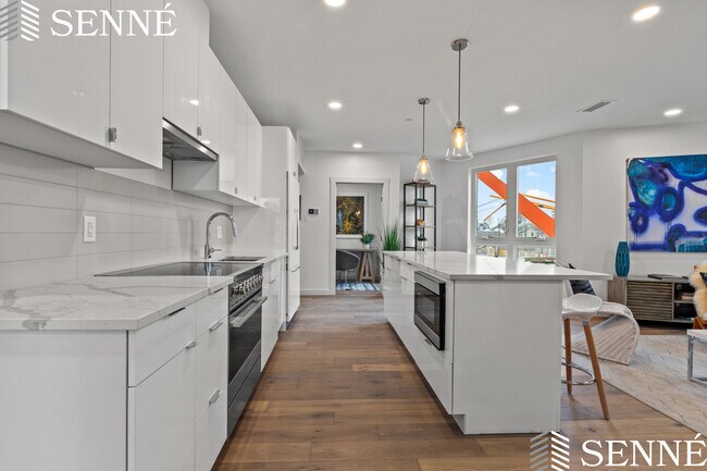 Building Photo - 87 Elmwood St