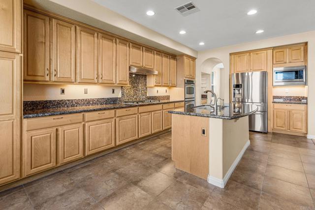 Building Photo - 851 Antilla Way