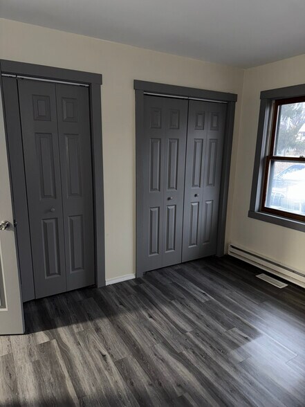 Building Photo - 1260 Loudon Rd