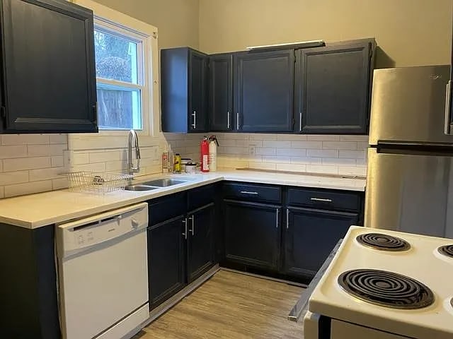 Building Photo - 2232 Grinstead Dr