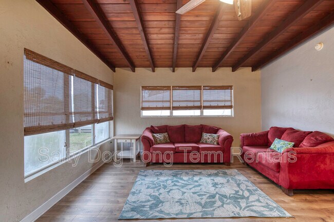 Building Photo - 114 Lynnhurst Dr