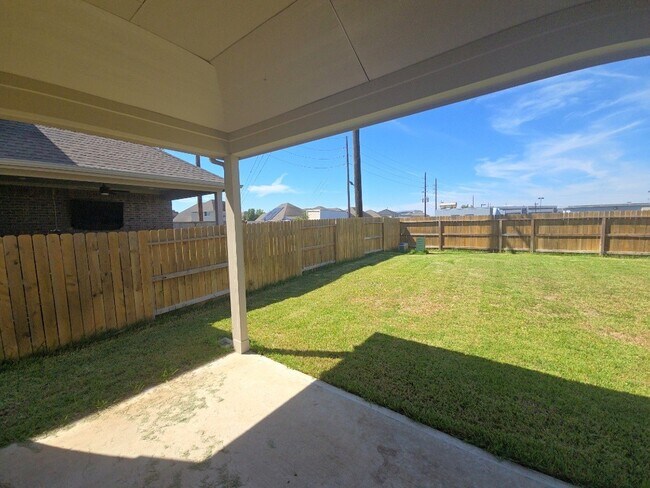 Building Photo - 7543 Coral Ter Dr