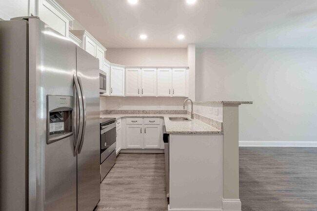 Building Photo - 230 Smithson Ln