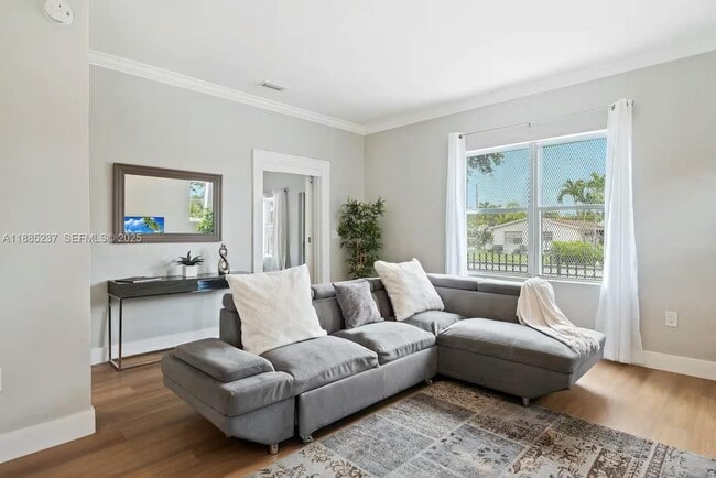 Building Photo - 4711 N Miami Ave