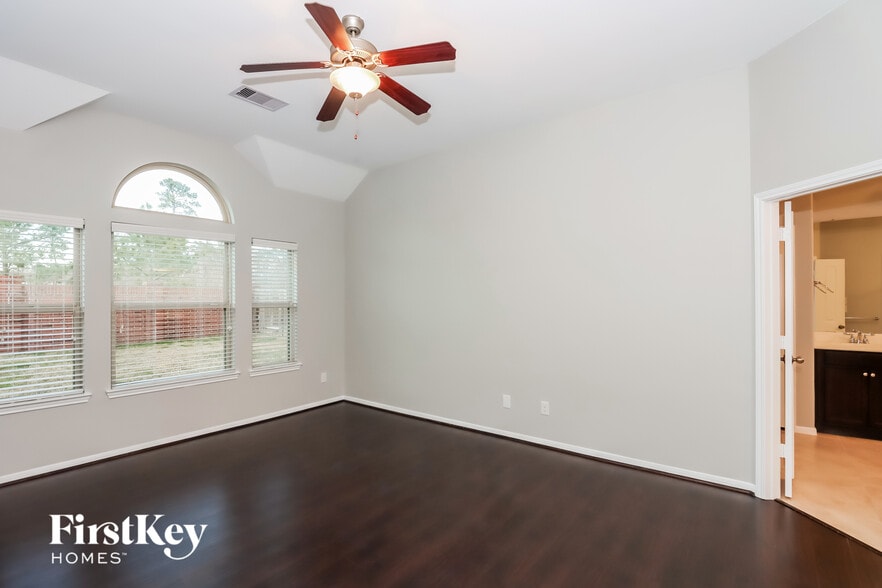 Building Photo - 5518 Glenfield Spring Ln