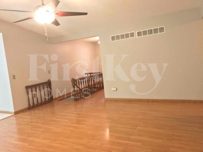 Building Photo - 1248 Mendoza Dr