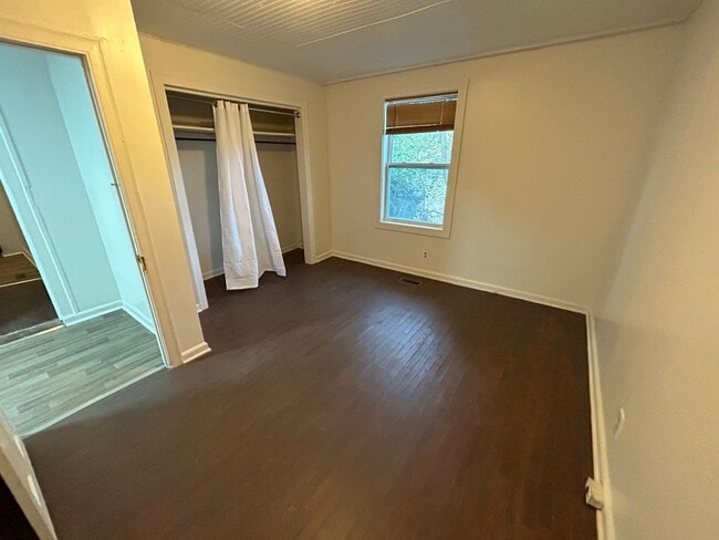 Building Photo - Renovated 3/1 House in South Rome- $1,100