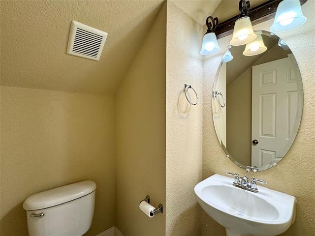 Building Photo - 3817 Edward Dr