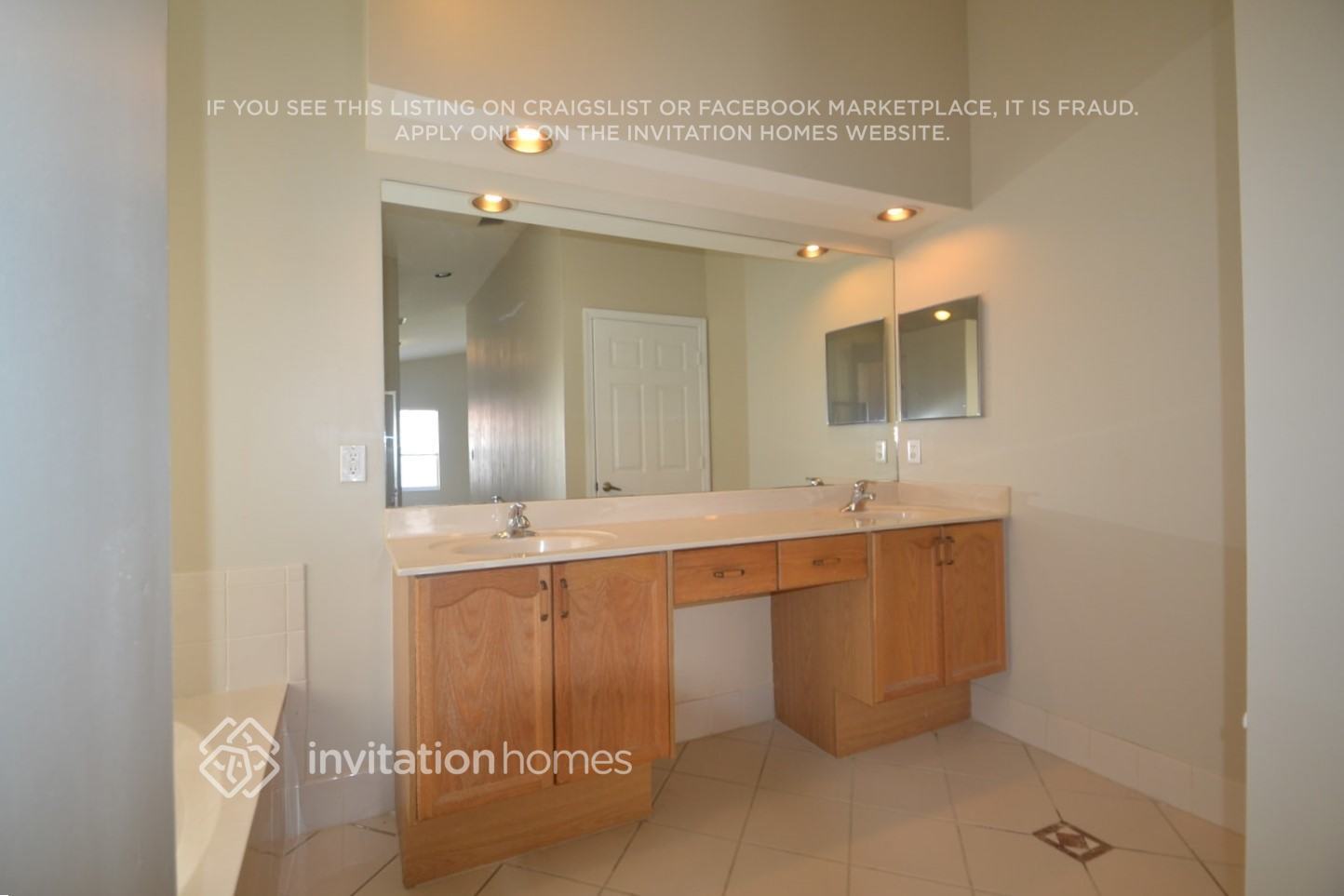 Building Photo - 3746 Torres Cir