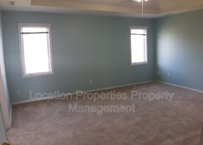 Building Photo - 4412 W 24th Pl