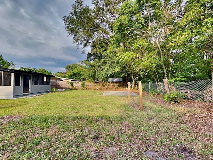 Building Photo - 6446 Burgundy Rd S