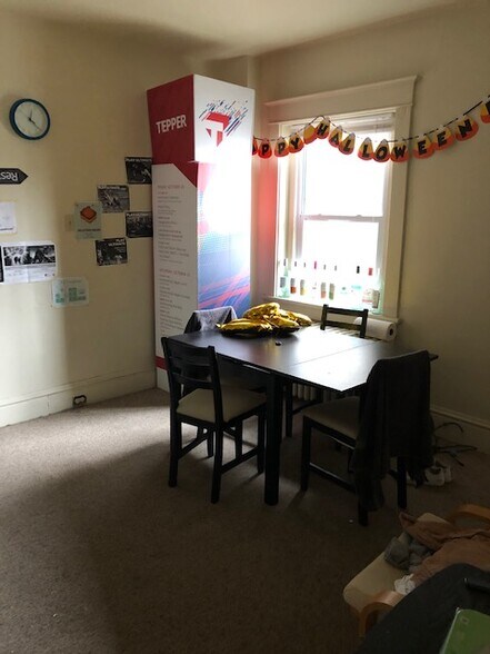 Building Photo - 5213 5th Ave