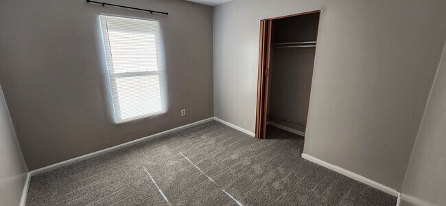 Building Photo - 3 Bedroom Home in Columbus