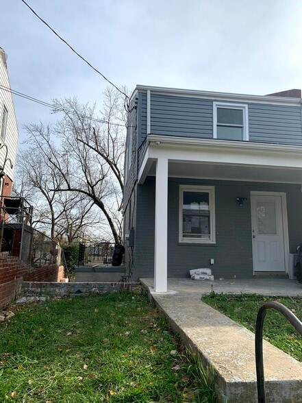 Building Photo - 833 51st St NE