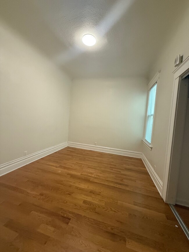 Building Photo - 646 Natoma St