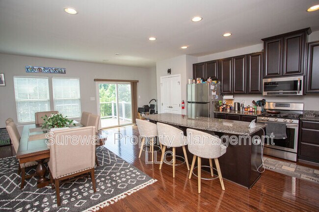 Building Photo - 172 Fela Dr